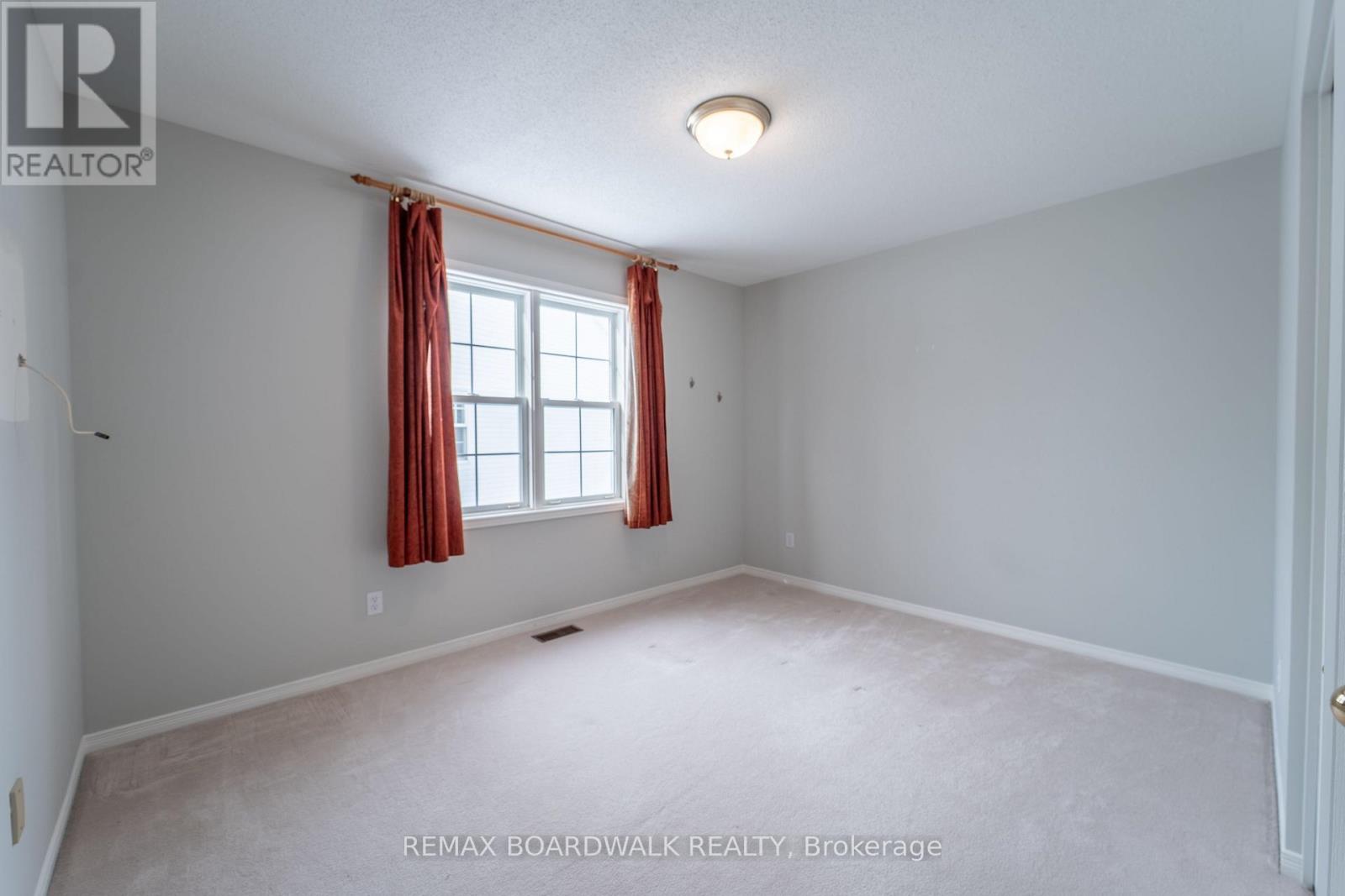 57 MATTAWA CRESCENT - 37