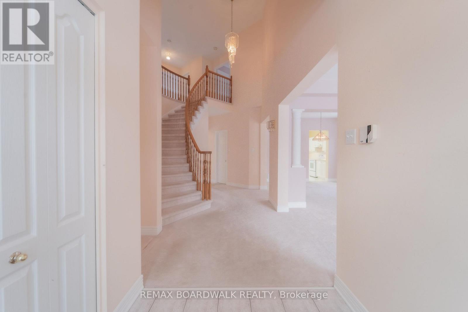 57 MATTAWA CRESCENT - 4