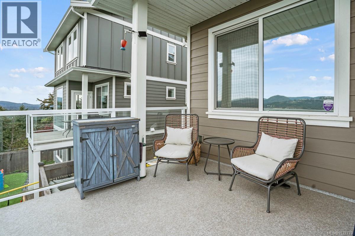  2562 Rosevista Place, Langford