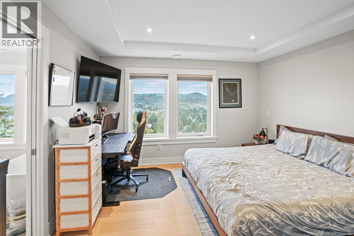  2562 Rosevista Place, Langford