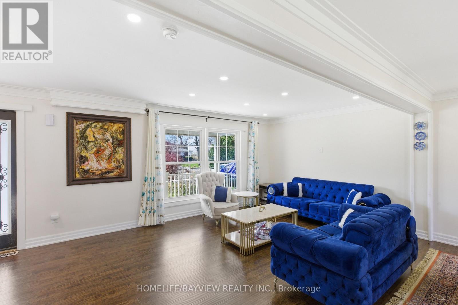 70 ROYAL ORCHARD BOULEVARD - 5