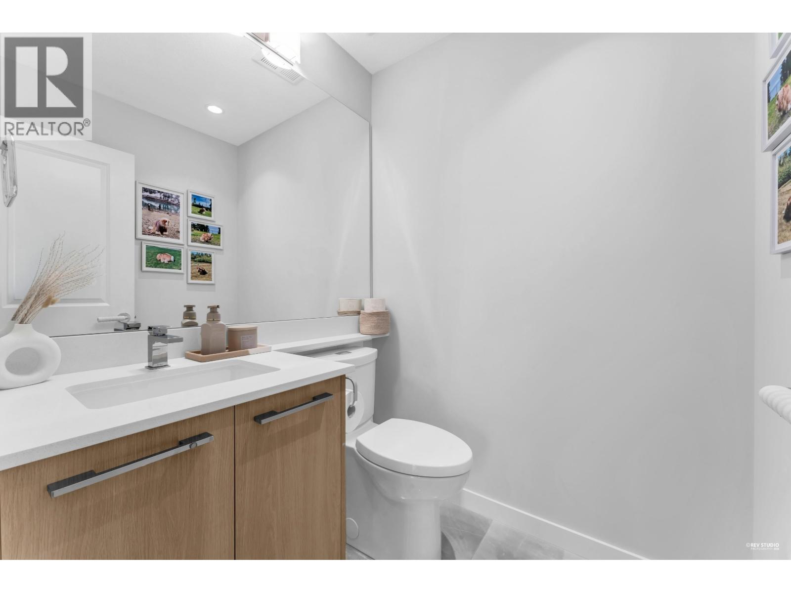 #103-5311 ADMIRAL Way, Delta