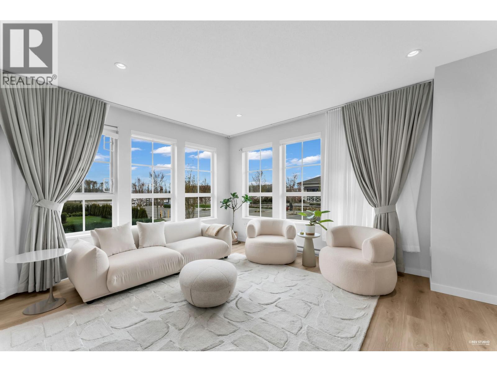 #103-5311 ADMIRAL Way, Delta