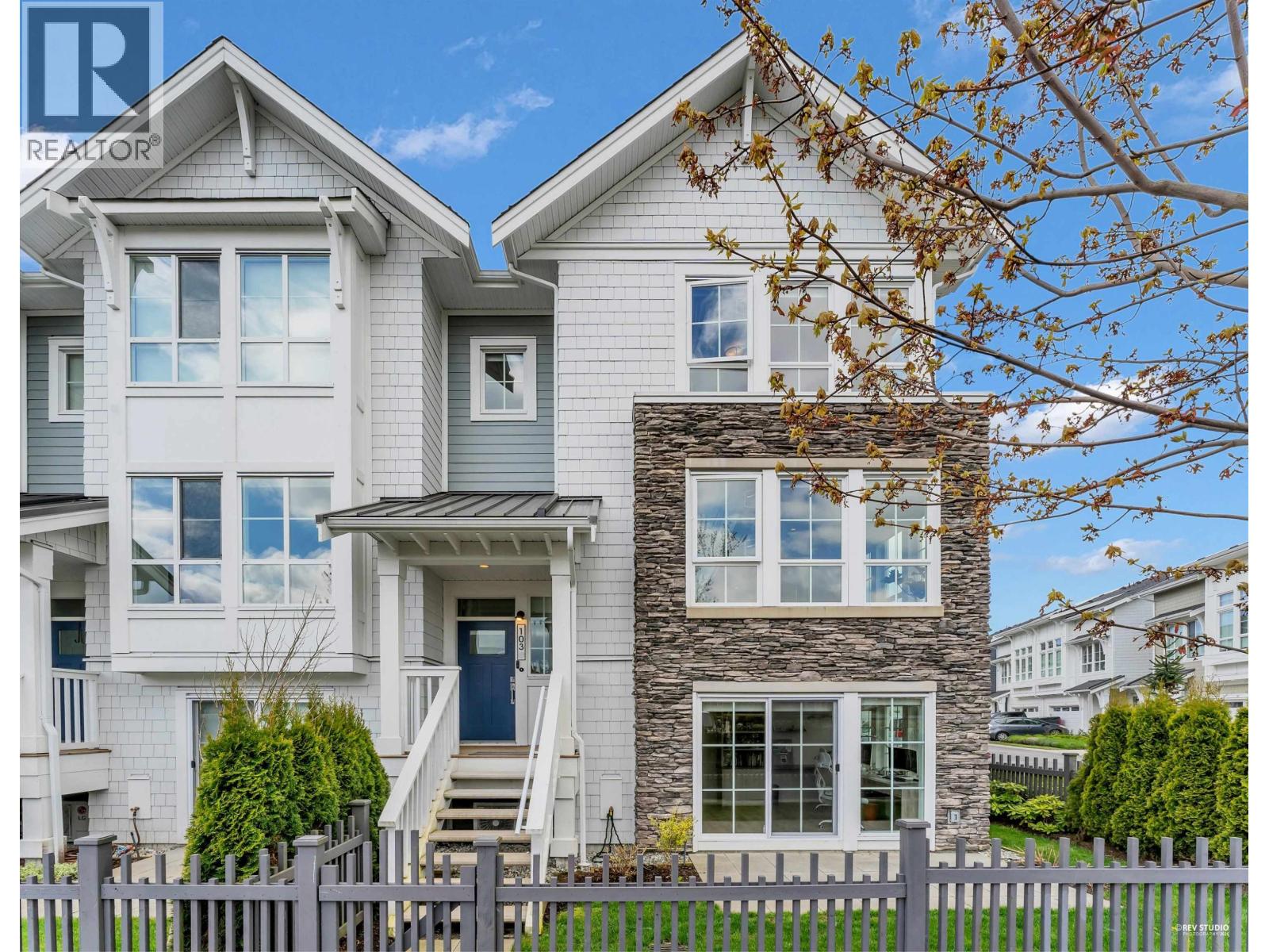 #103-5311 ADMIRAL Way, Delta