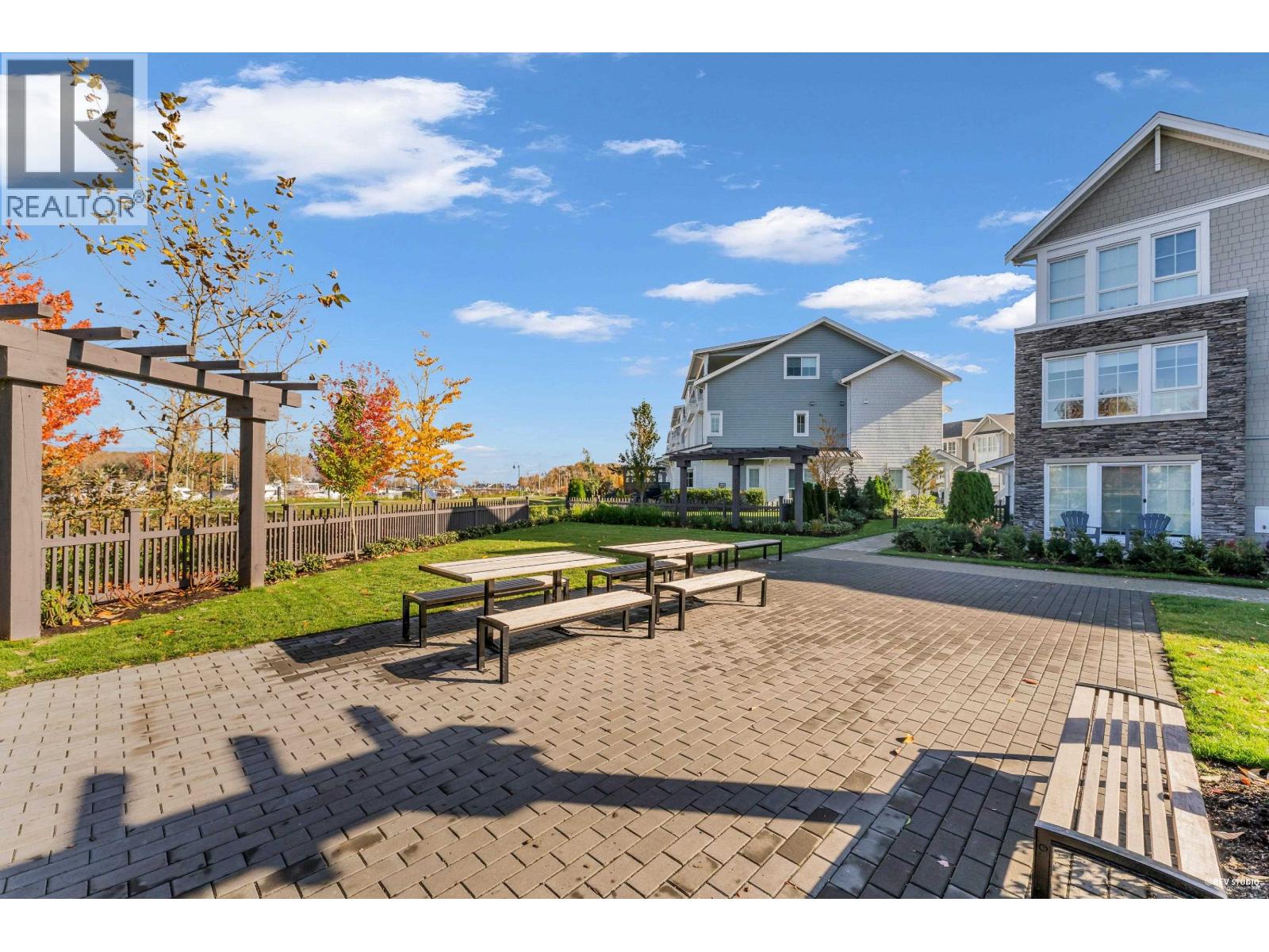 #103-5311 ADMIRAL Way, Delta