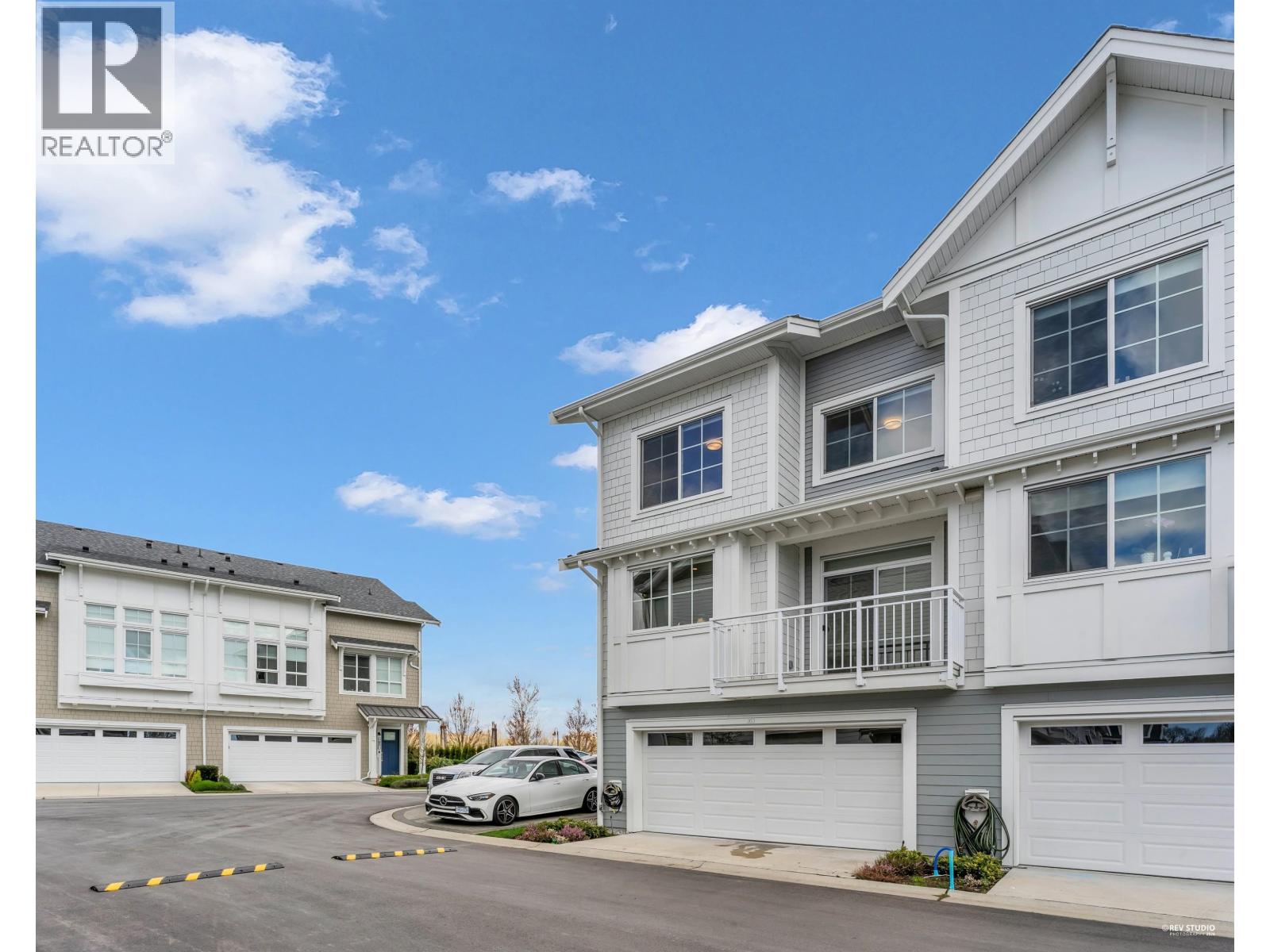 #103-5311 ADMIRAL Way, Delta