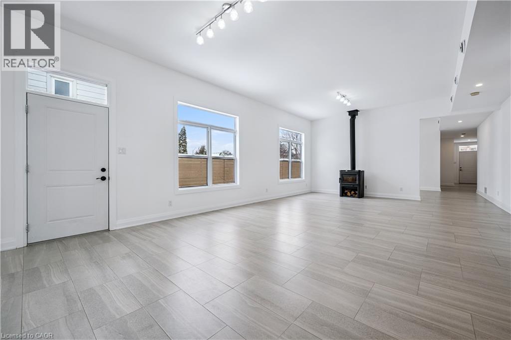 149 WOOLWICH Street - 10