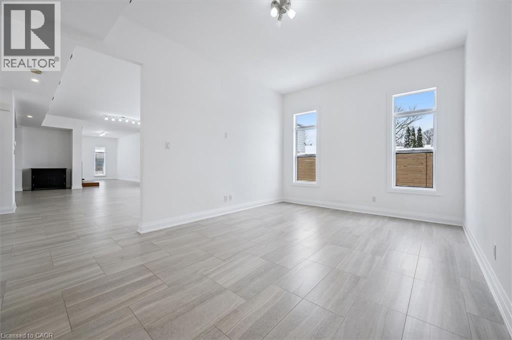 149 WOOLWICH Street - 19