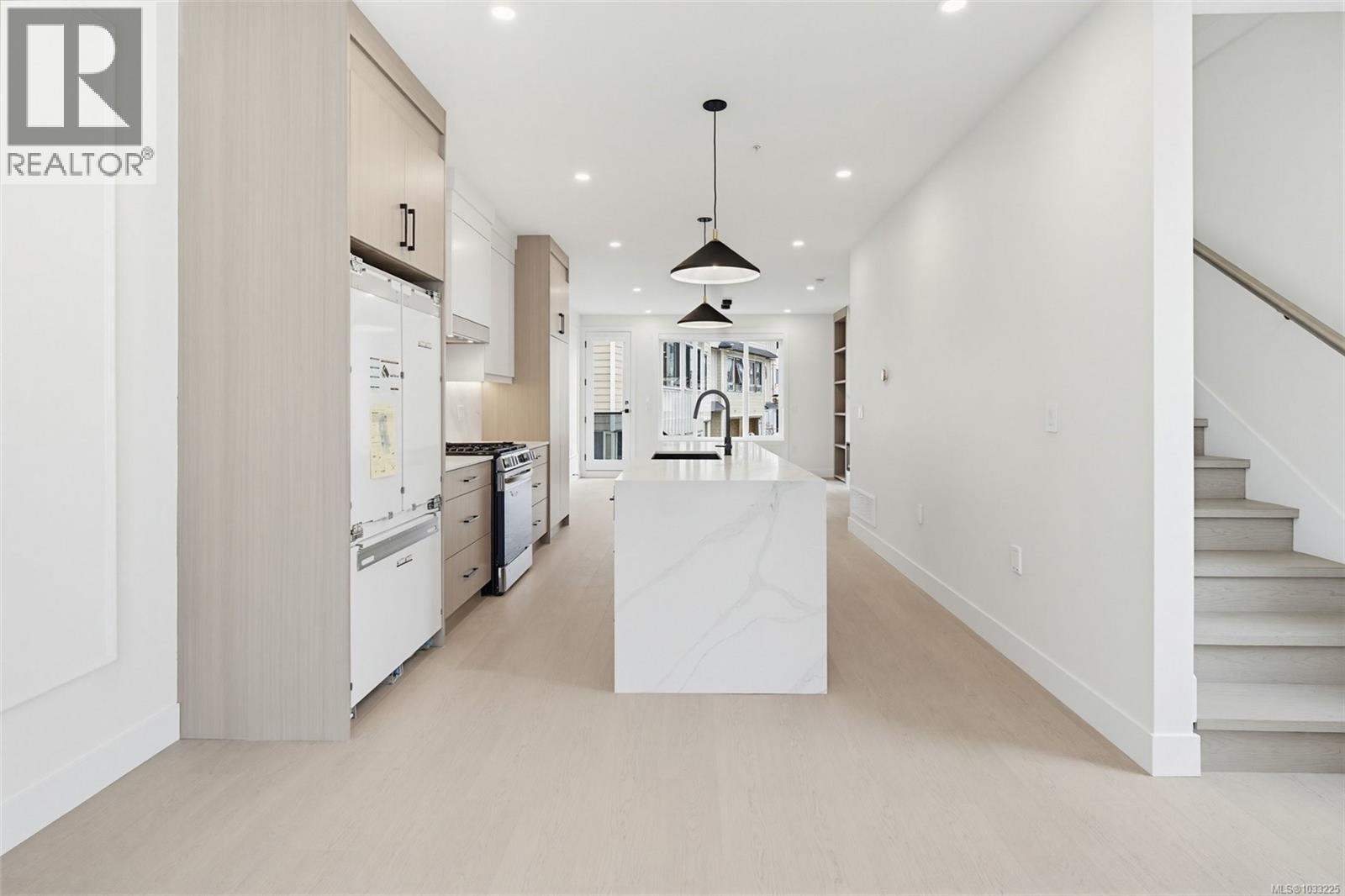  2120 Kingbird Drive, Langford