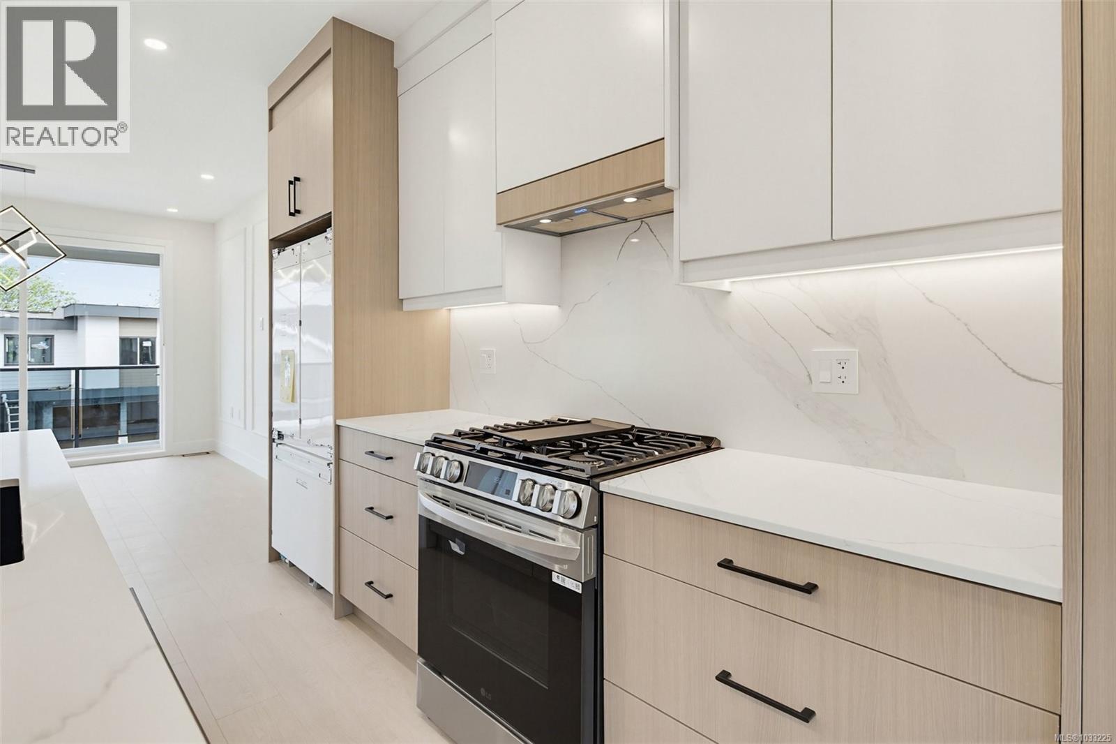  2120 Kingbird Drive, Langford