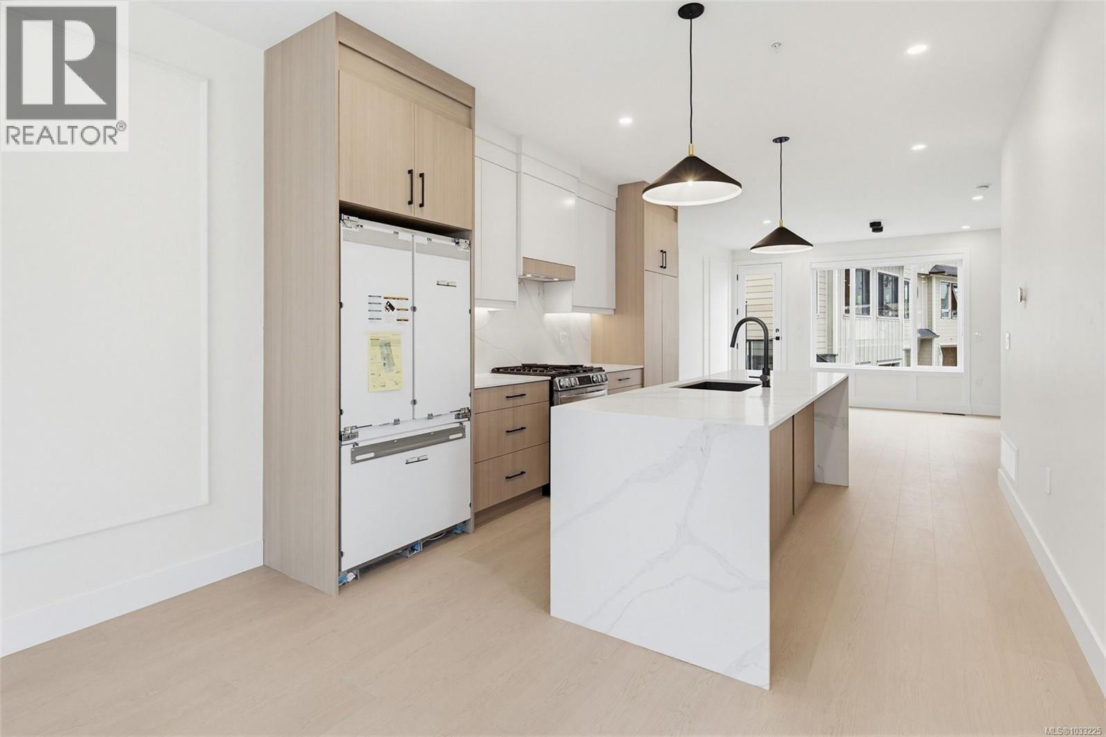  2120 Kingbird Drive, Langford