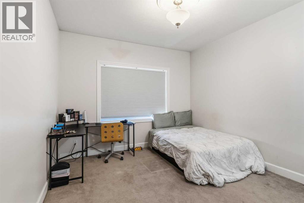 9918 Gordon Avenue, Fort McMurray