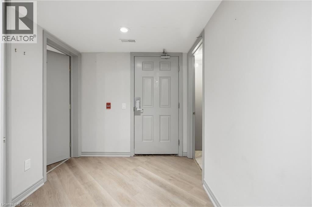 90 HIGHLAND DR Drive Unit# 2106, Oro-Medonte, Ontario, L0L2L0 — Photo 10