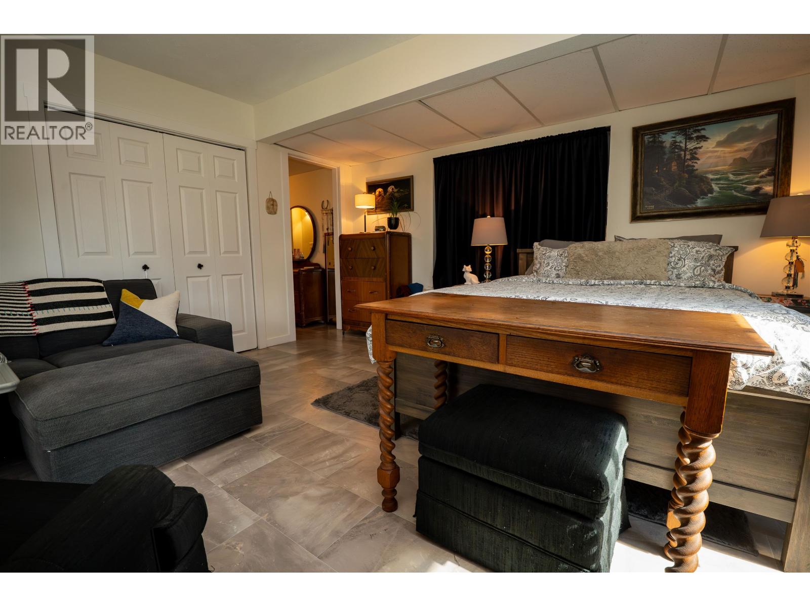 747 CHIMNEY VALLEY ROAD - 11