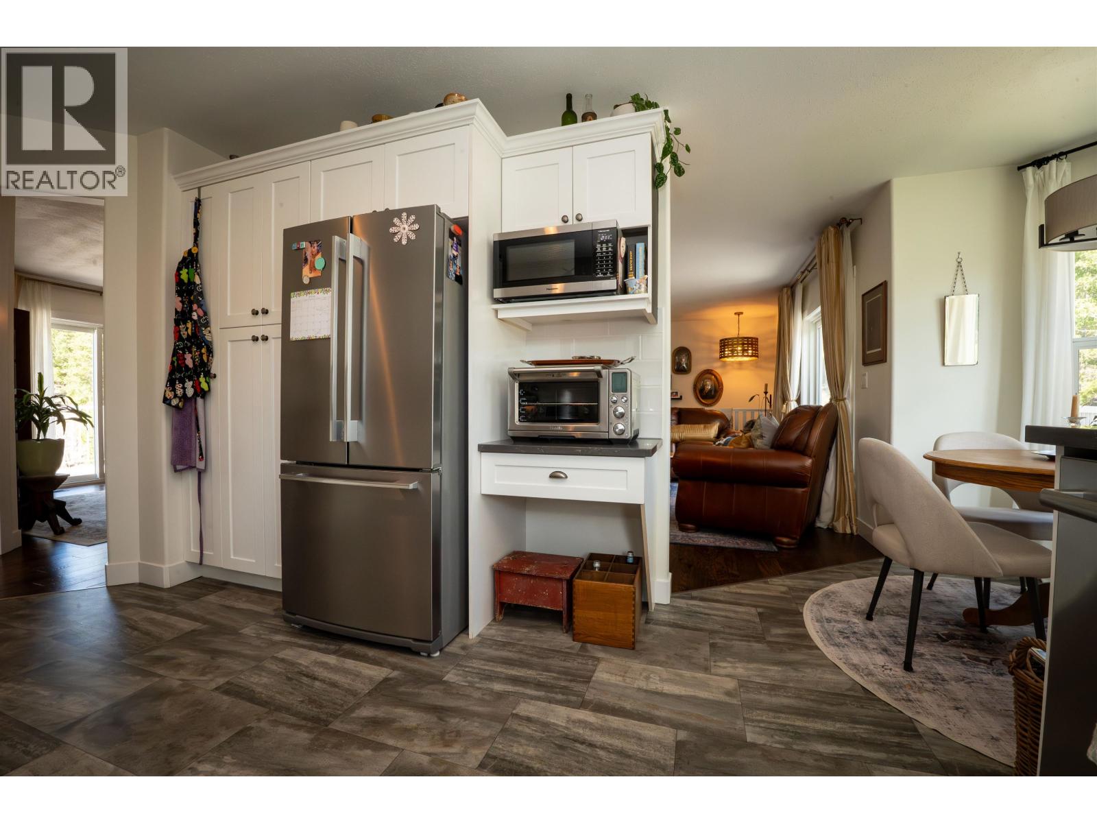 747 CHIMNEY VALLEY ROAD - 23