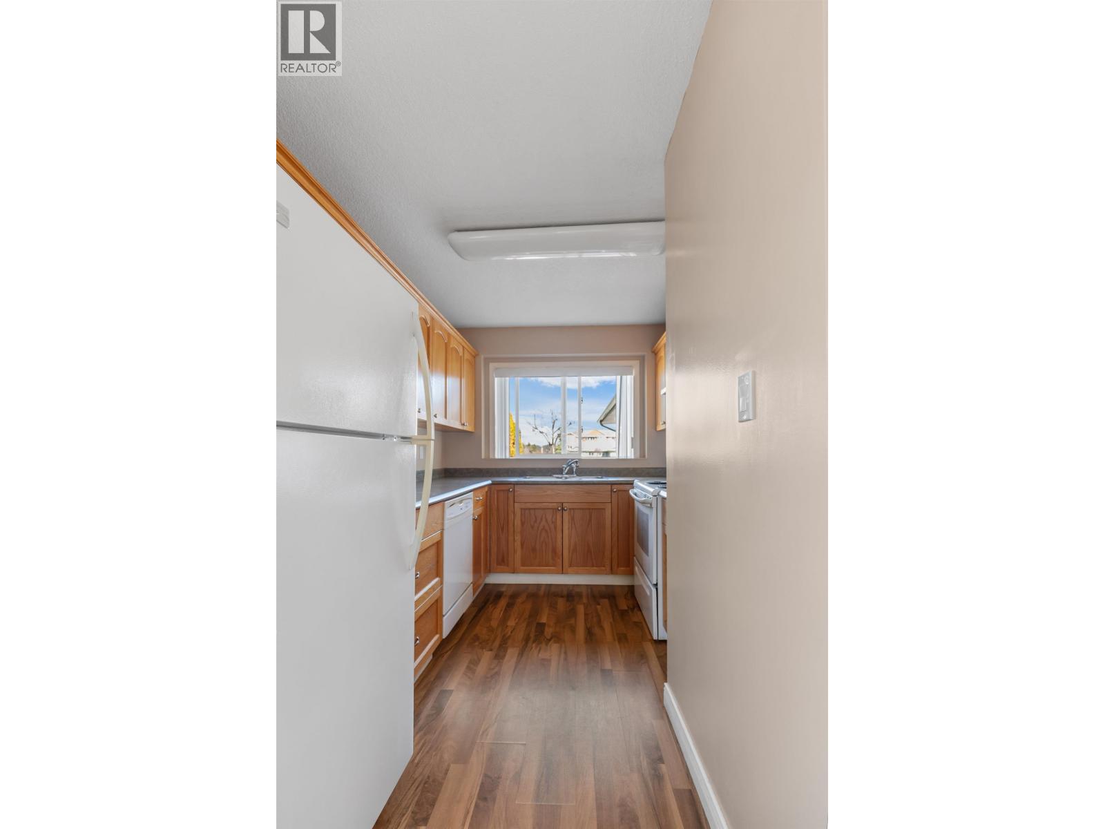 Photo 8 of 25 — 409 2911 FERRY AVENUE · Prince George, BC