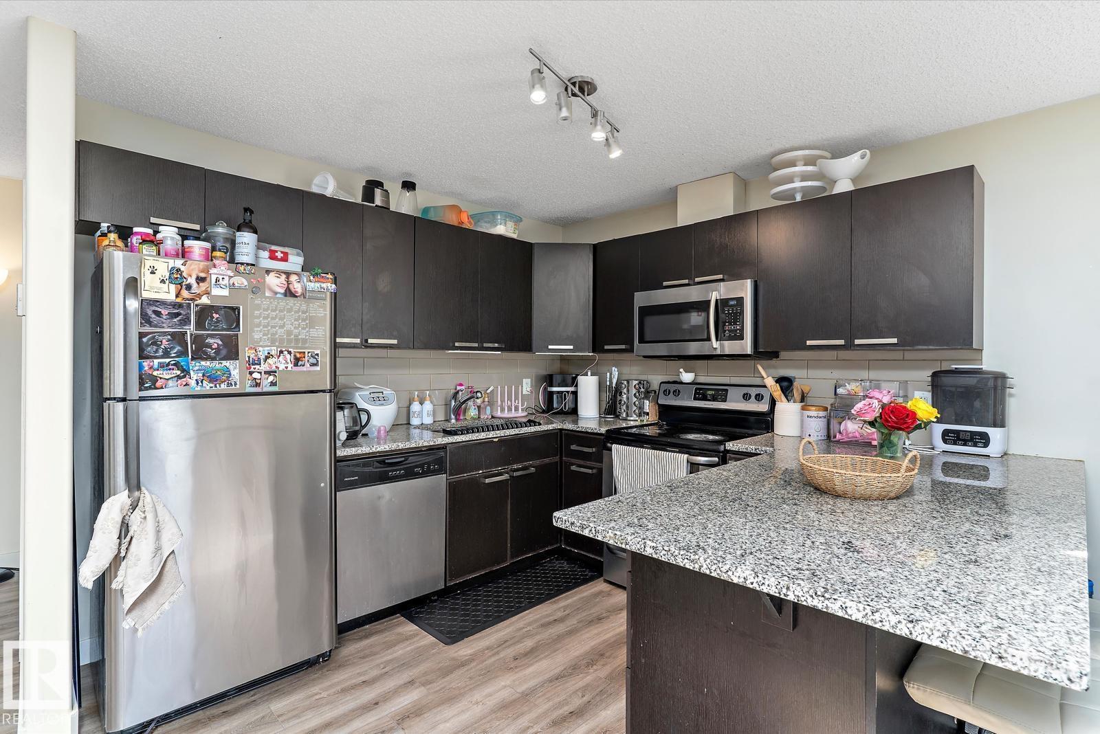 #110 14808 125 ST S NW - 27