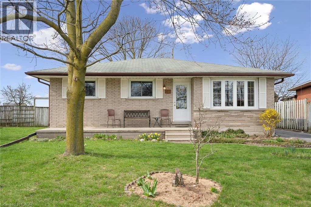 26 PARKHILL Court - 1