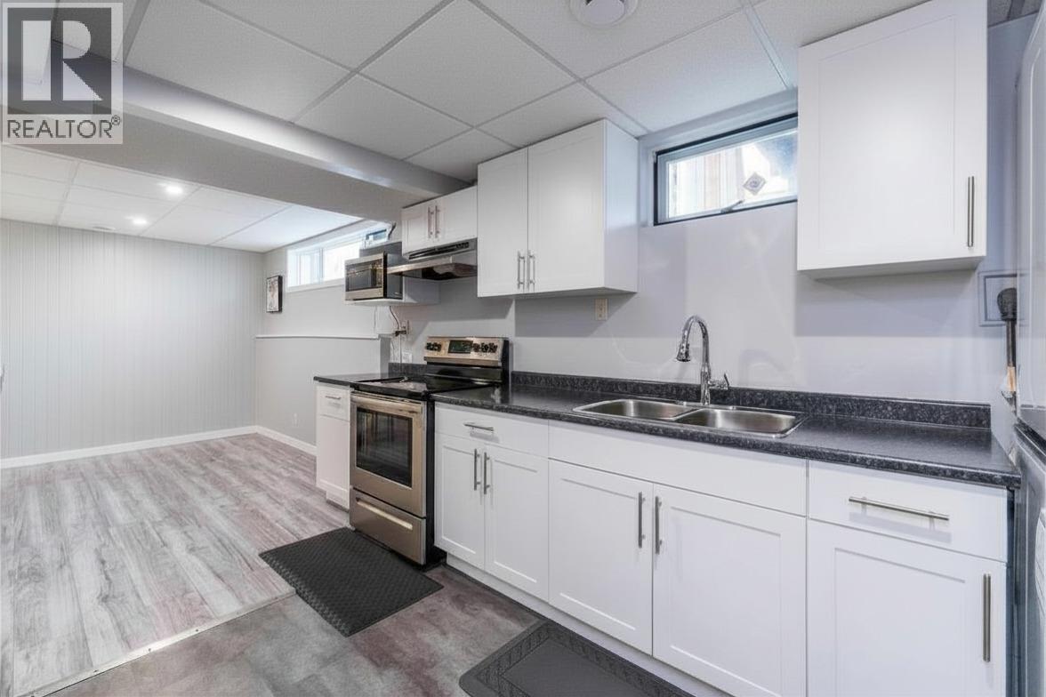 7703 MCMASTER CRESCENT - 21