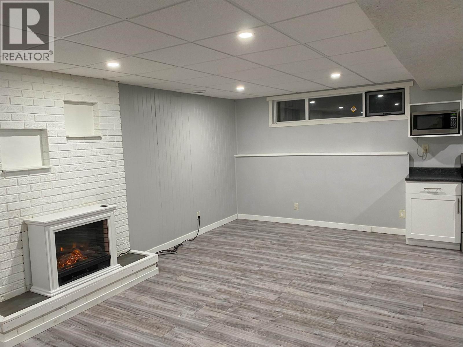 7703 MCMASTER CRESCENT - 25