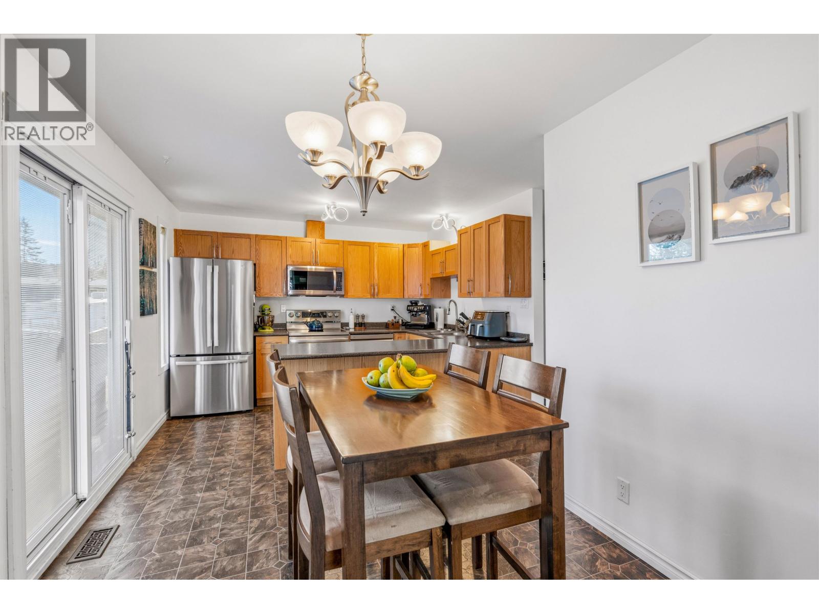 Photo 9 of 31 — 7703 MCMASTER CRESCENT · Prince George, BC