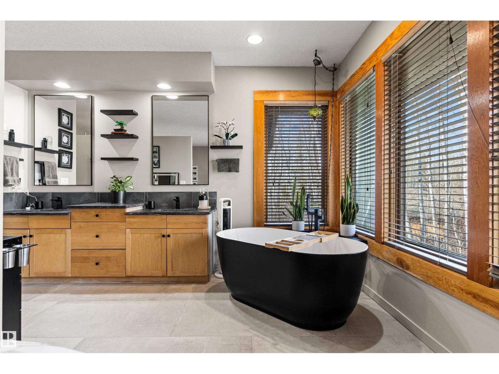 #9 26516 TWP ROAD 514, Rural Parkland County