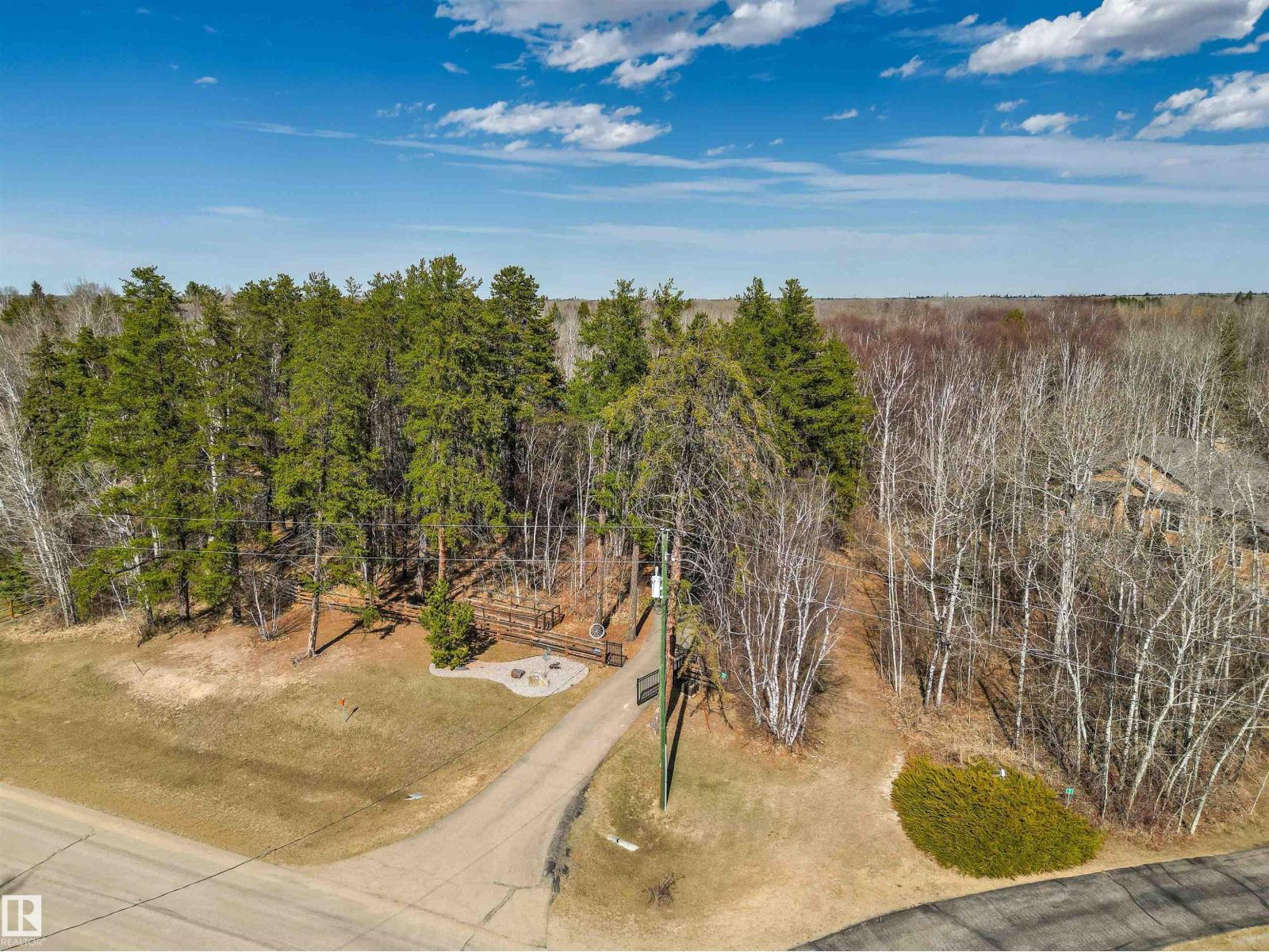 #9 26516 TWP ROAD 514, Rural Parkland County