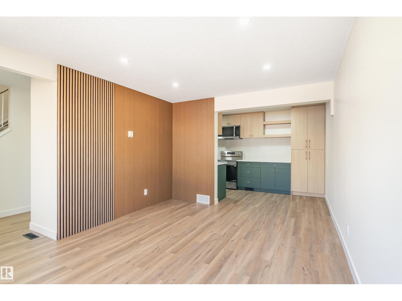 15C CALLINGWOOD CT NW, Edmonton