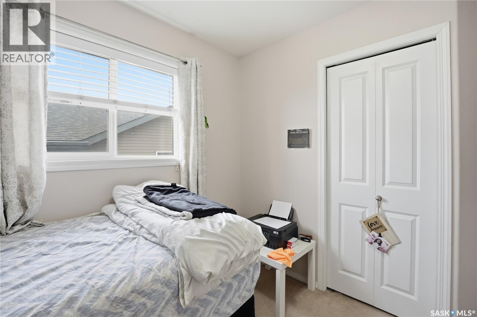 102 Whalley CRESCENT — photo 18