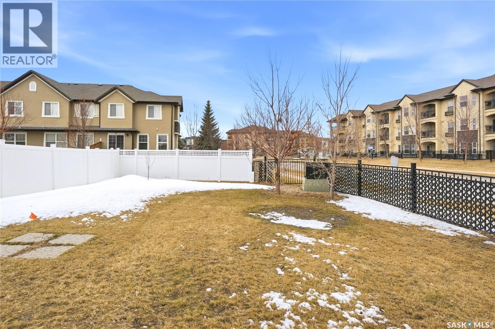 102 Whalley CRESCENT — photo 34