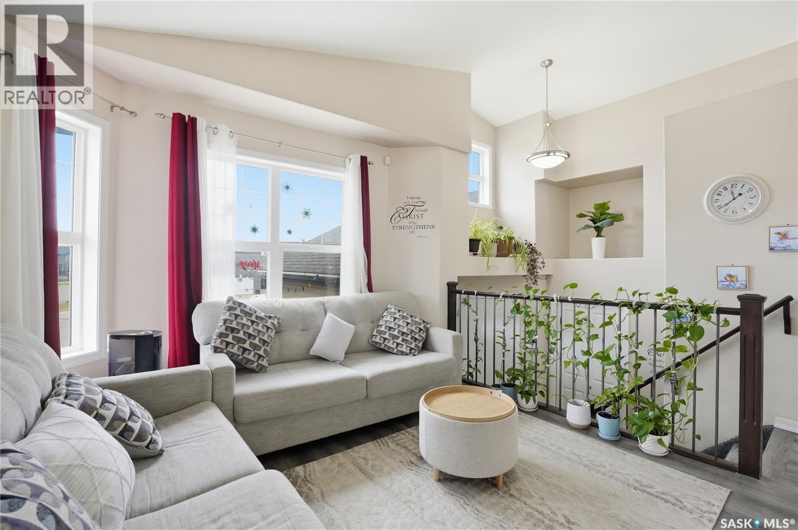 102 Whalley CRESCENT - photo 4
