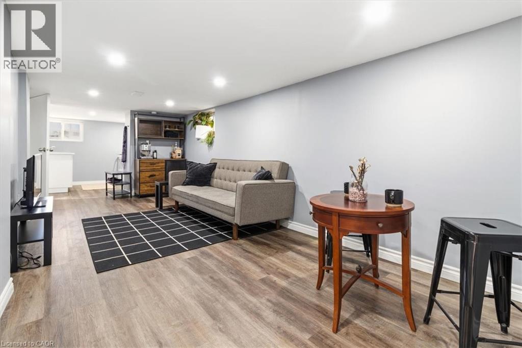 29 WEXFORD Avenue N - 23