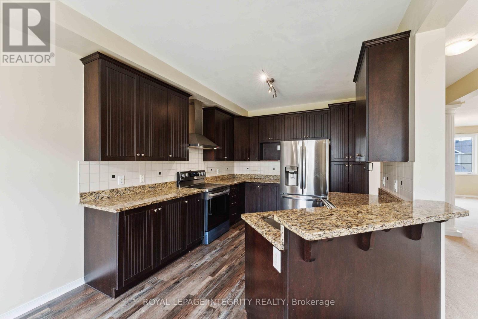 215 HUNTSVILLE DRIVE — photo 15