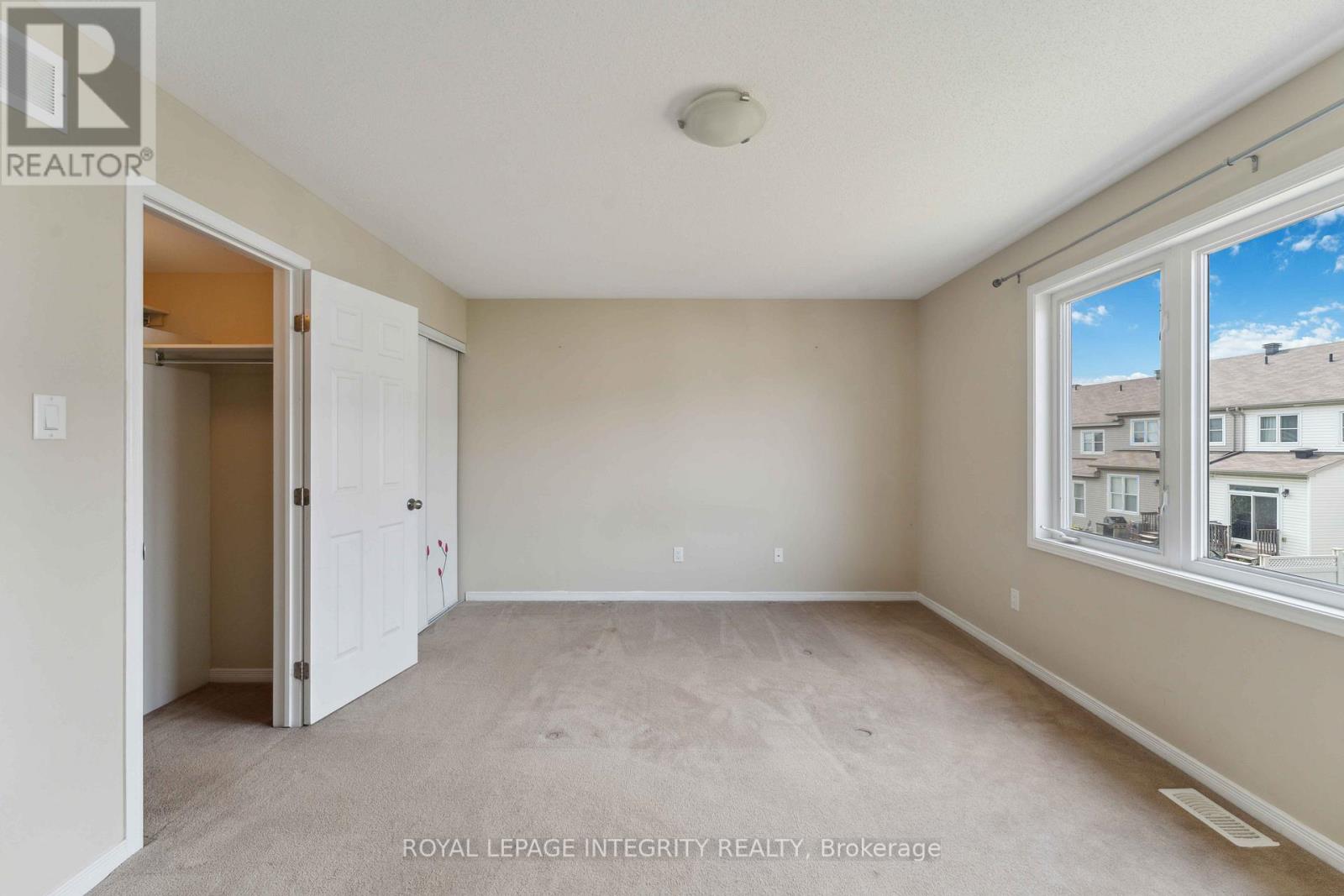 215 HUNTSVILLE DRIVE — photo 20