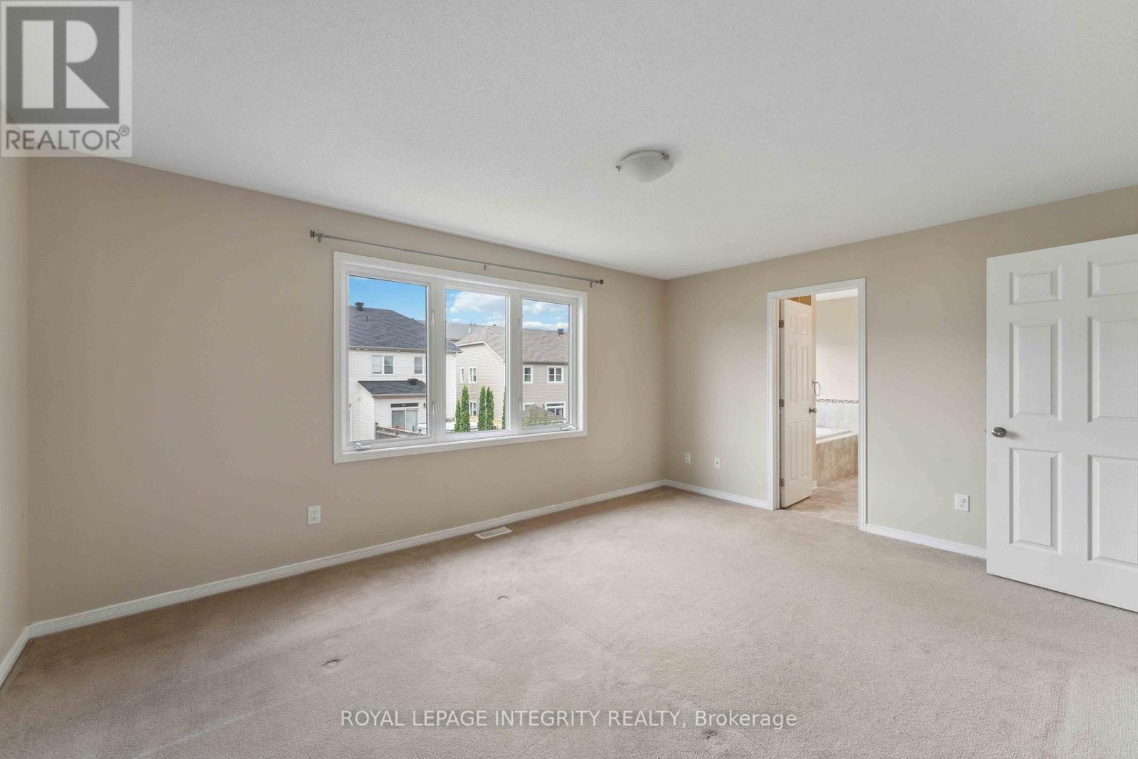 215 HUNTSVILLE DRIVE — photo 23
