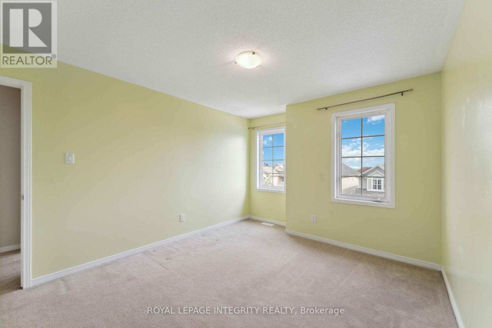 215 HUNTSVILLE DRIVE — photo 34