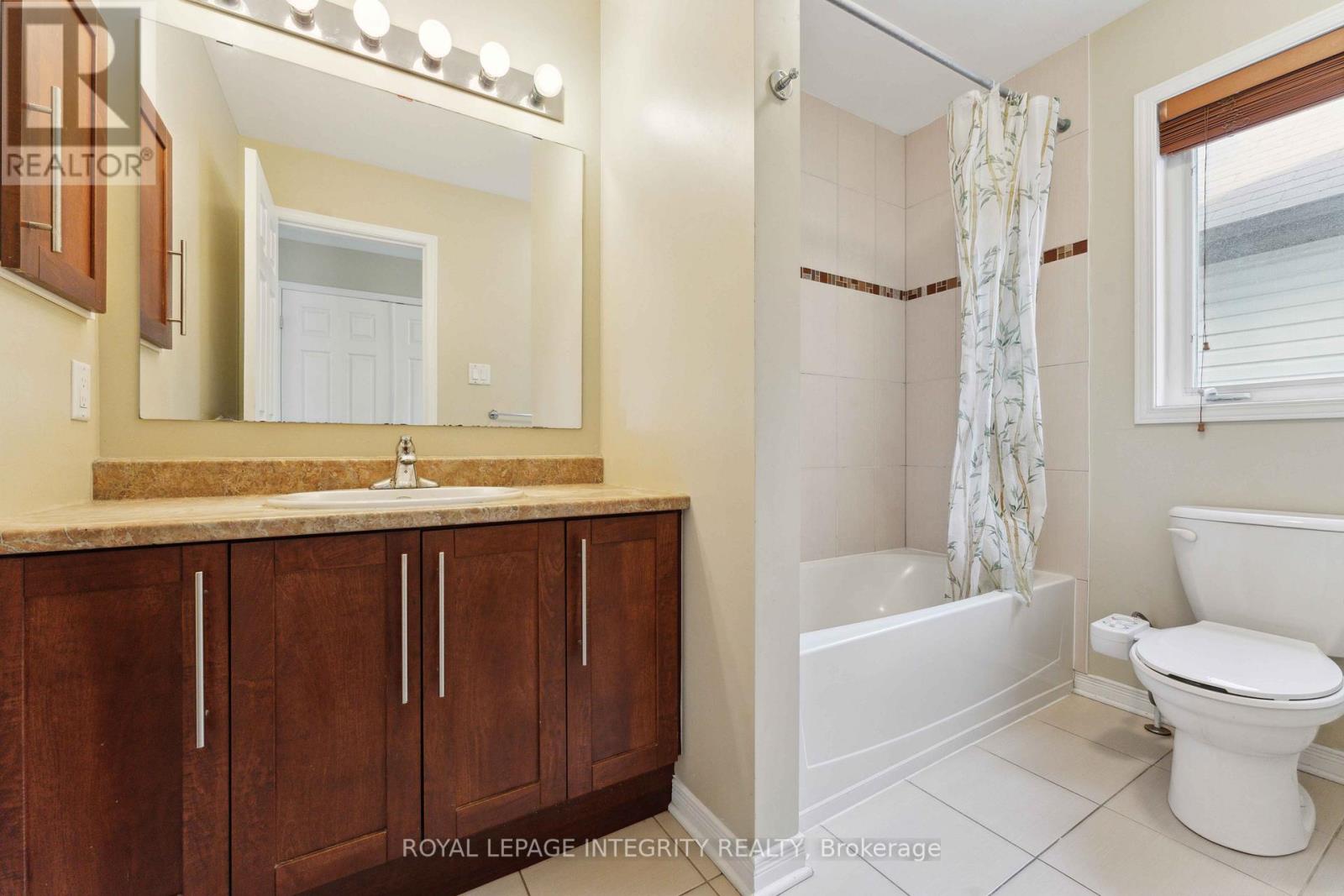 215 HUNTSVILLE DRIVE — photo 39