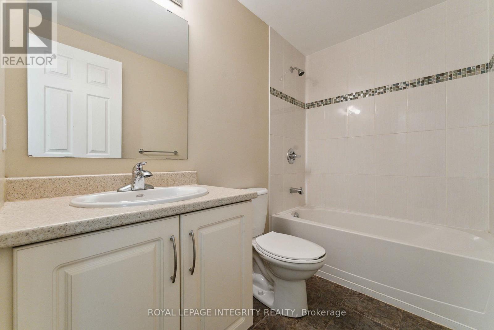 215 HUNTSVILLE DRIVE — photo 48