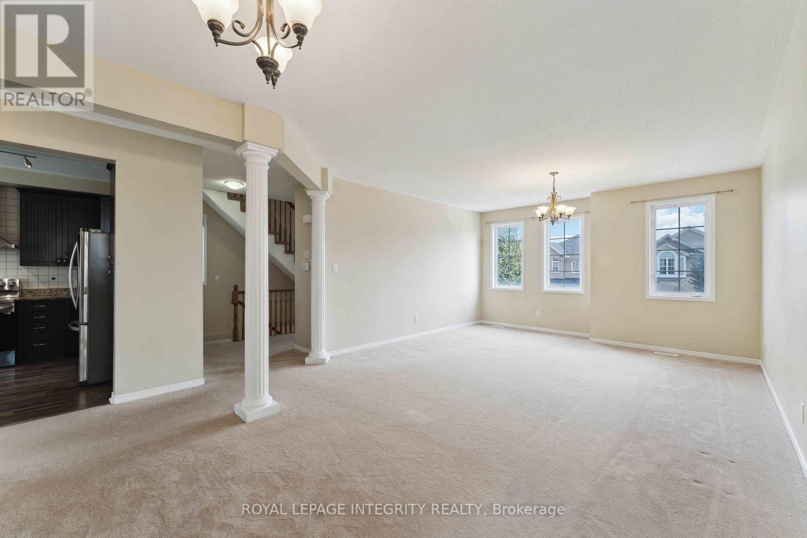 215 HUNTSVILLE DRIVE — photo 9