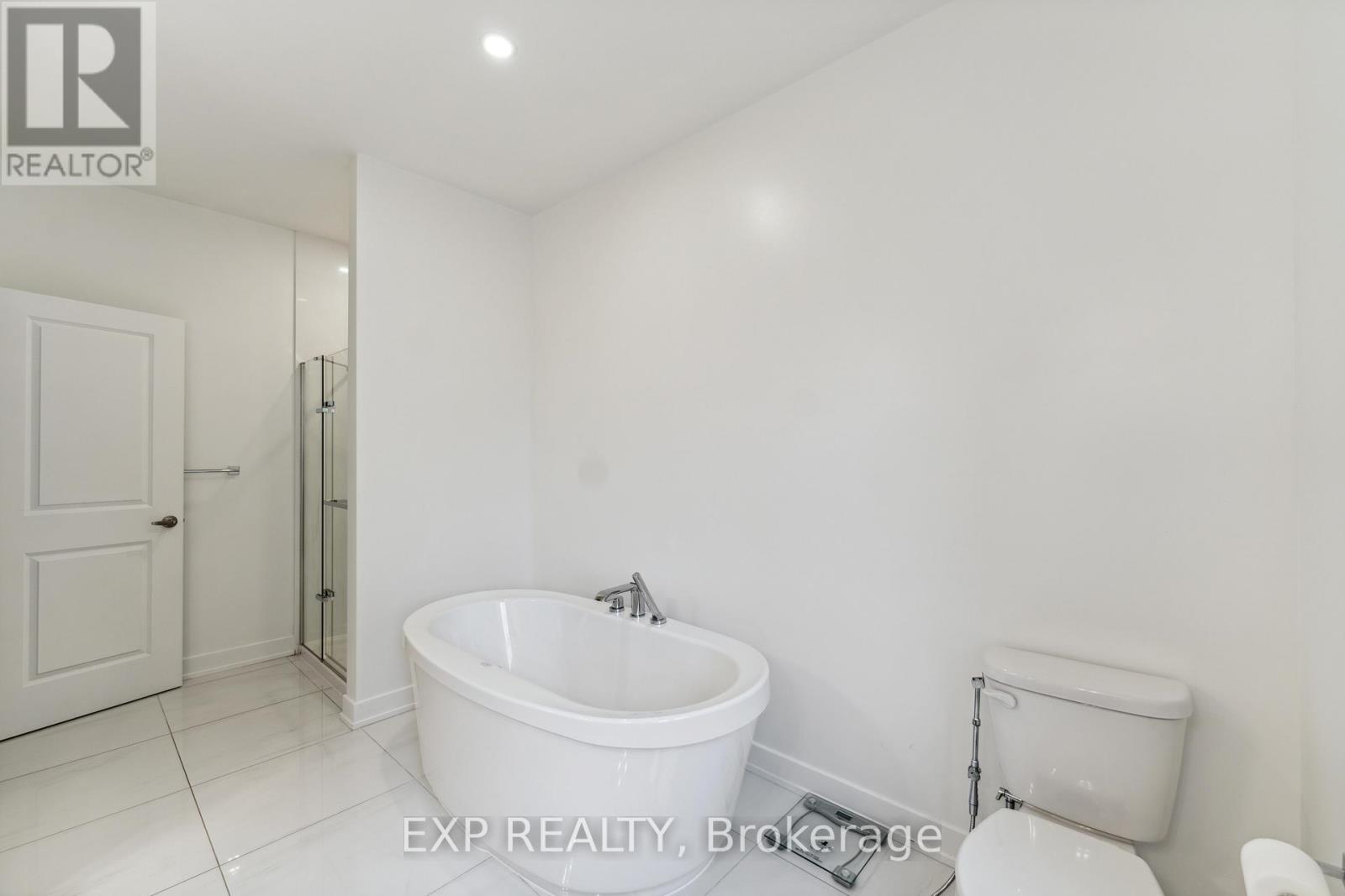 748 OVATION GROVE - 28