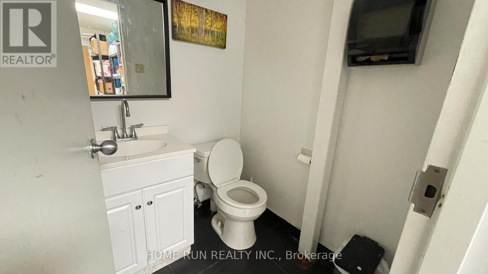 28 - 174 COLONNADE ROAD — photo 14