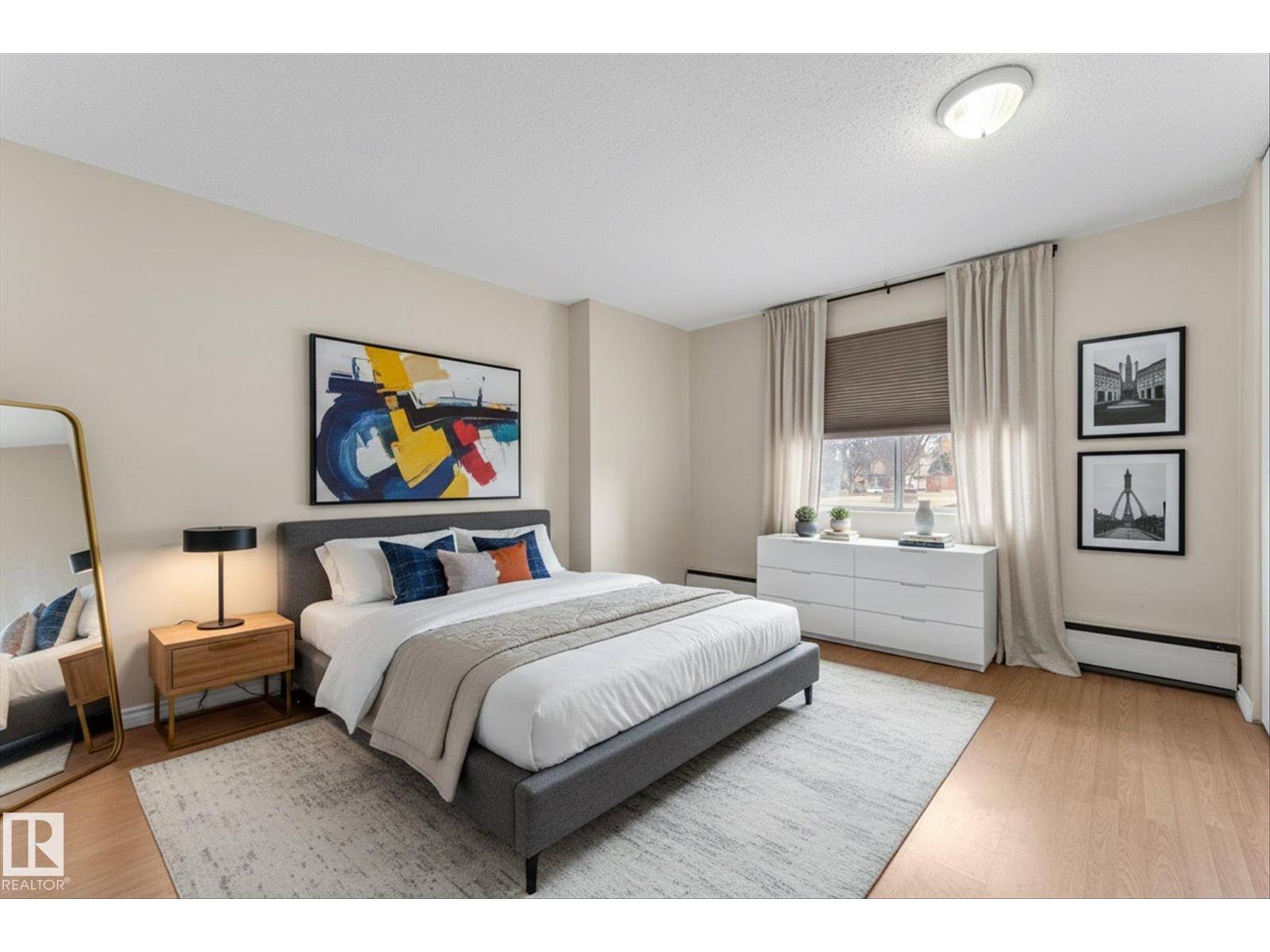 #102 13910 STONY PLAIN RD NW, Edmonton