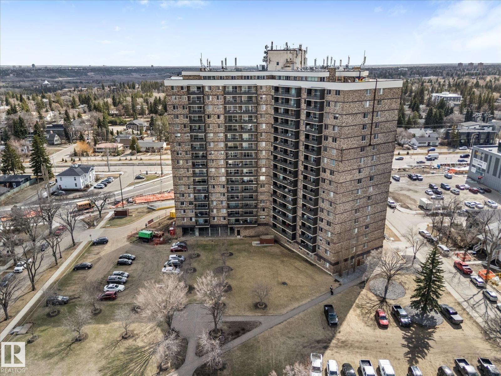 #102 13910 STONY PLAIN RD NW - 32