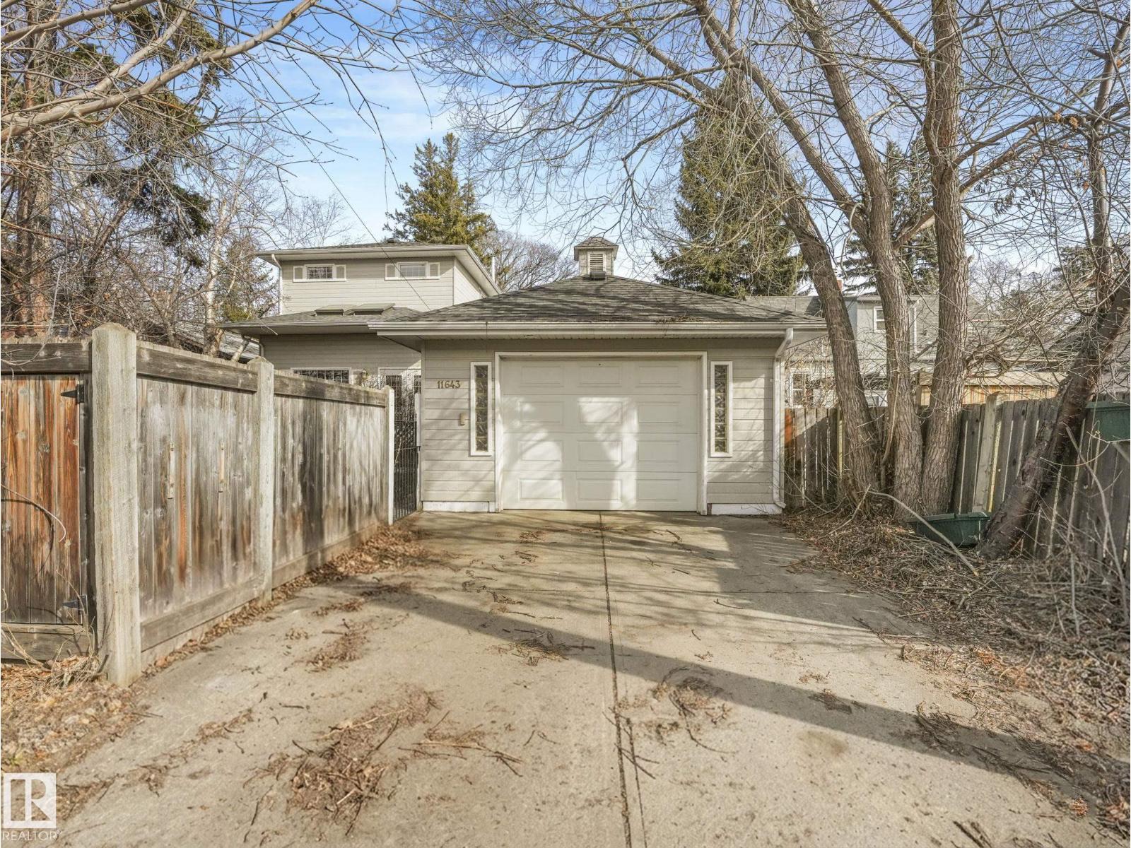 11643 76 AV NW - 39