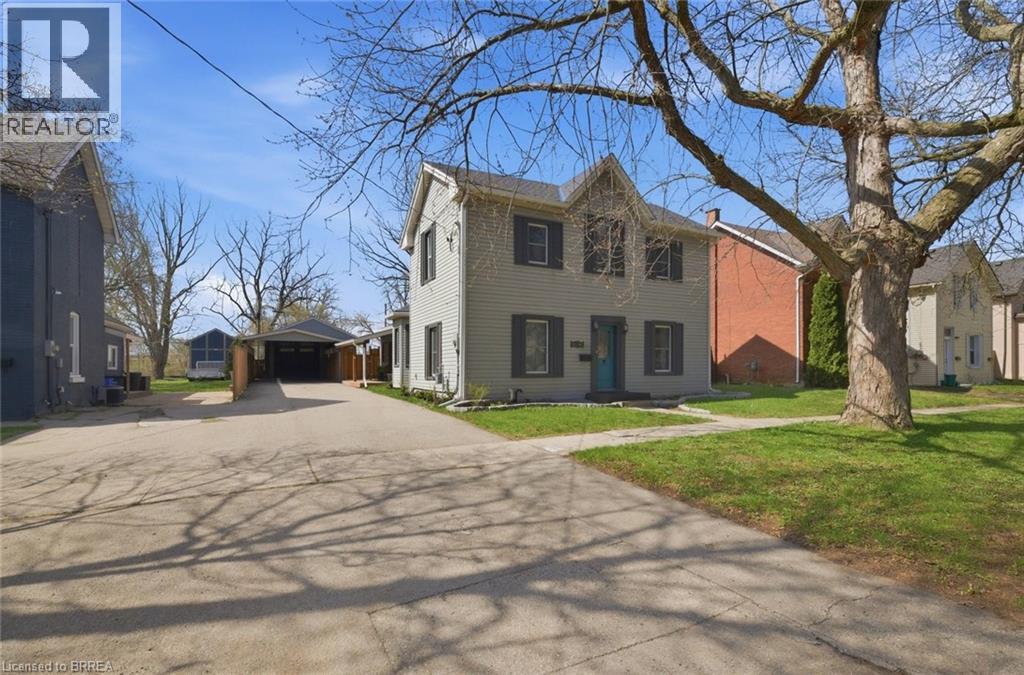 116 EAGLE Avenue, Brantford, Ontario N3S1Z5 - Photo 2