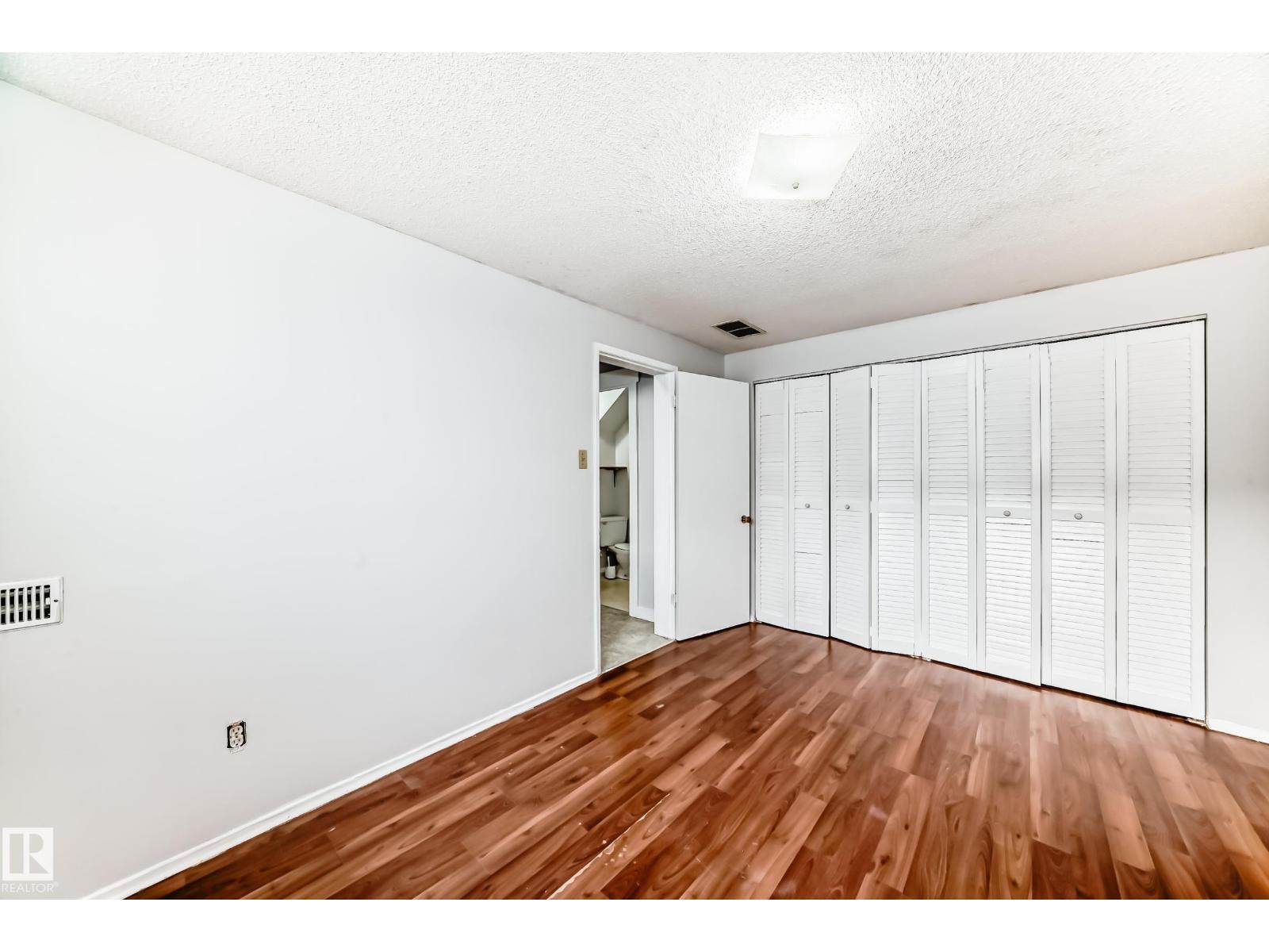 3325 107 AV NW NW, Edmonton