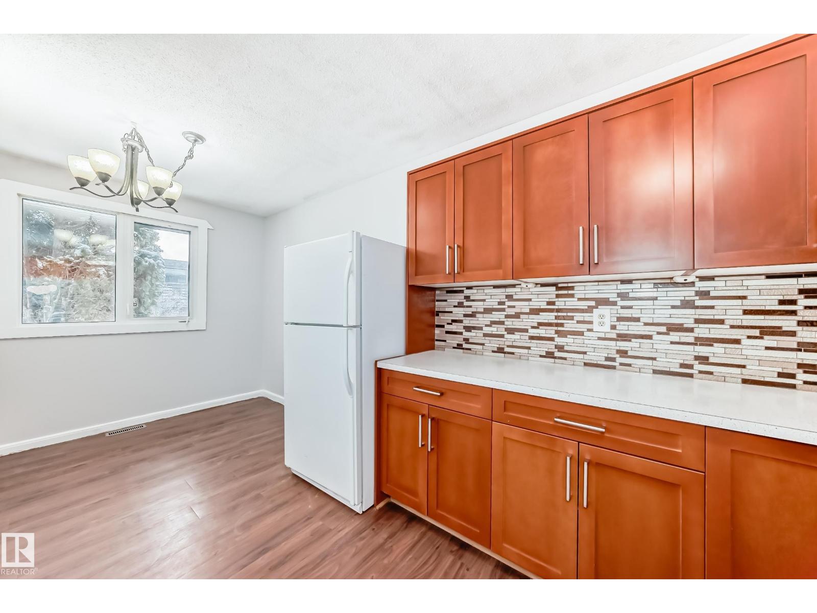 3325 107 AV NW NW, Edmonton