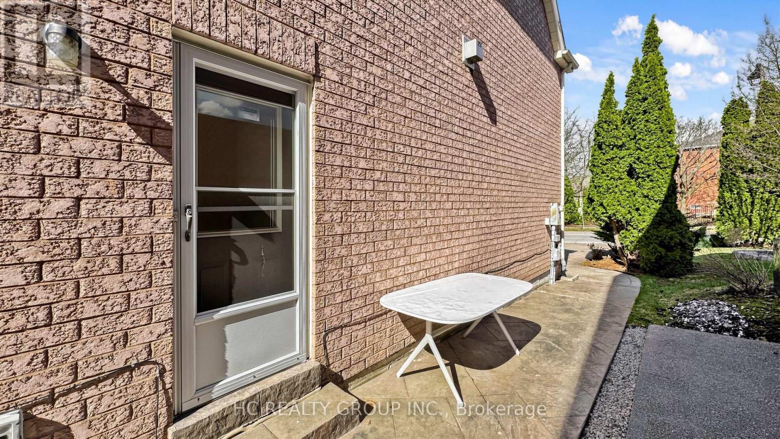 23 BROOKEVIEW DRIVE - 48
