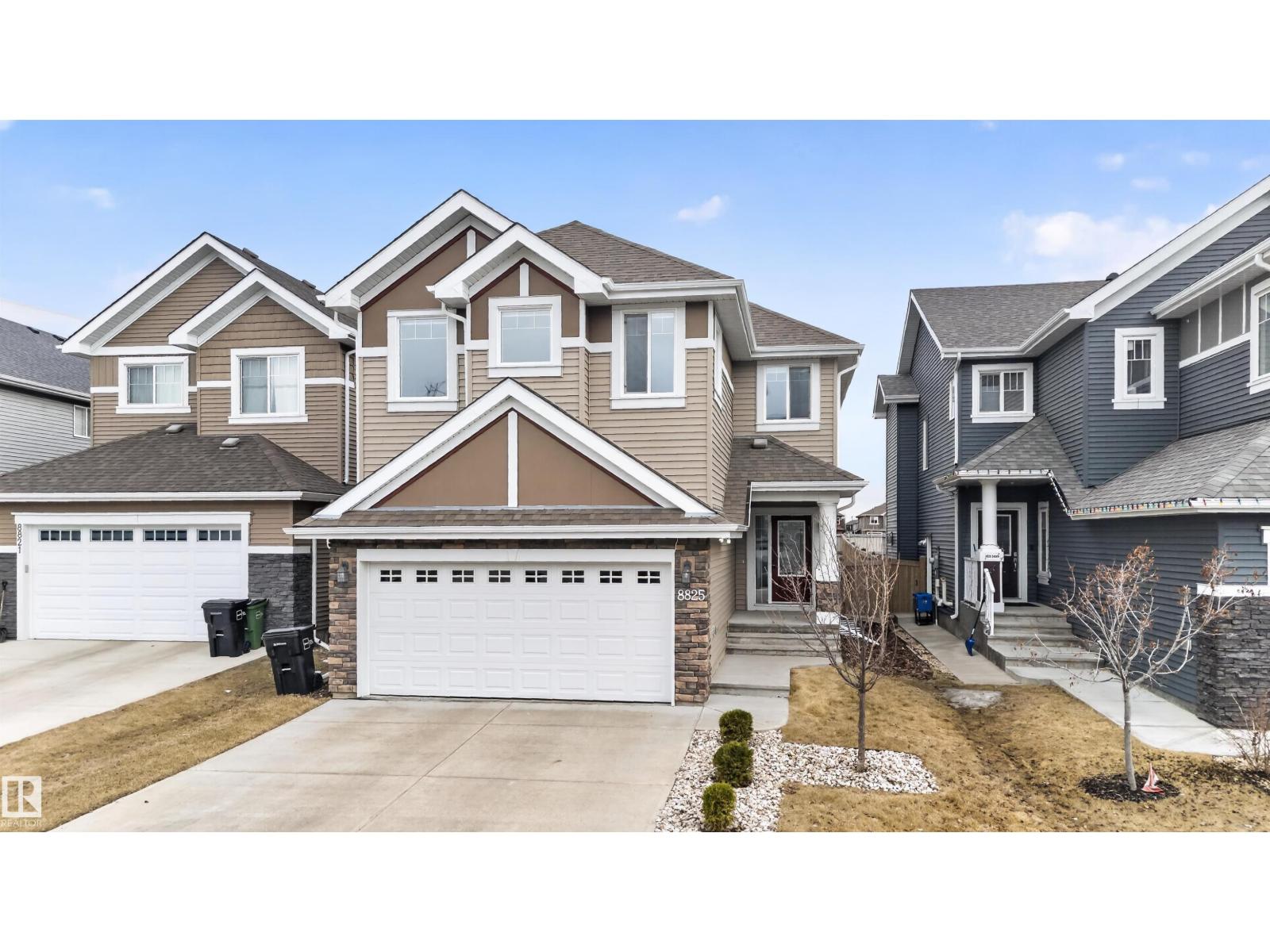 8825 24 AV SW - 3