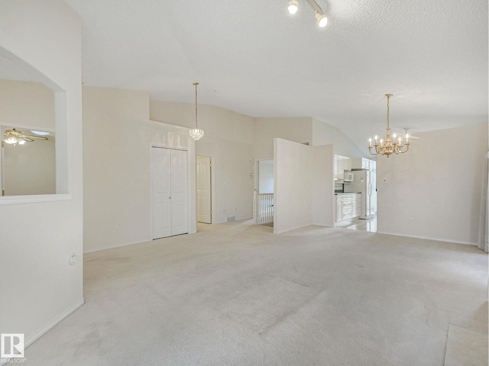 #23 9731 174 ST NW, Edmonton